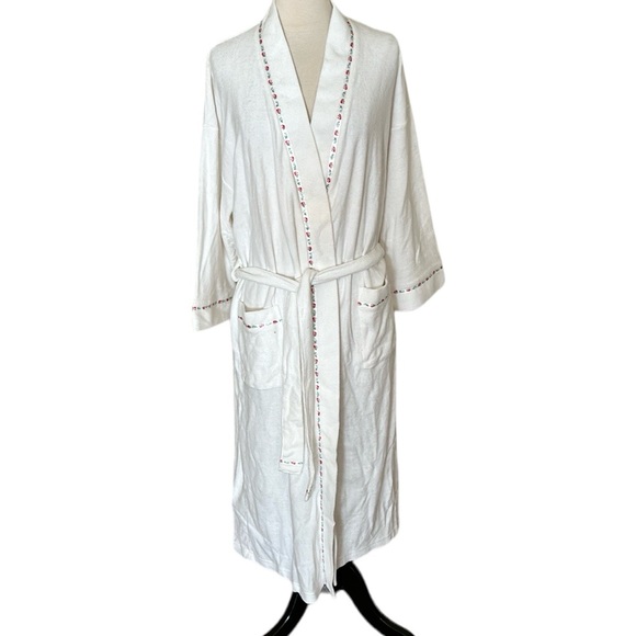 Talbots | Intimates & Sleepwear | Talbots White Robe | Poshmark